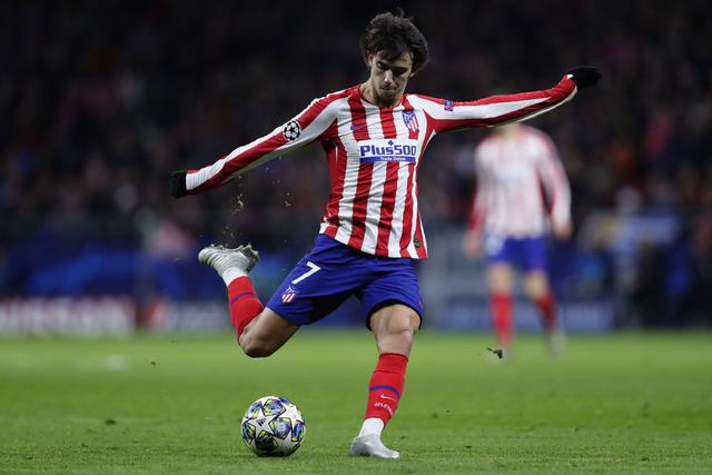 现充满期待 现充满期待