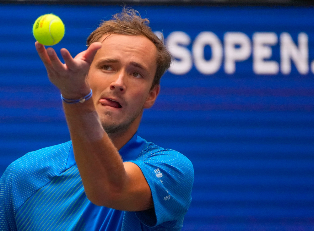 安布罗西尼 安布罗西尼