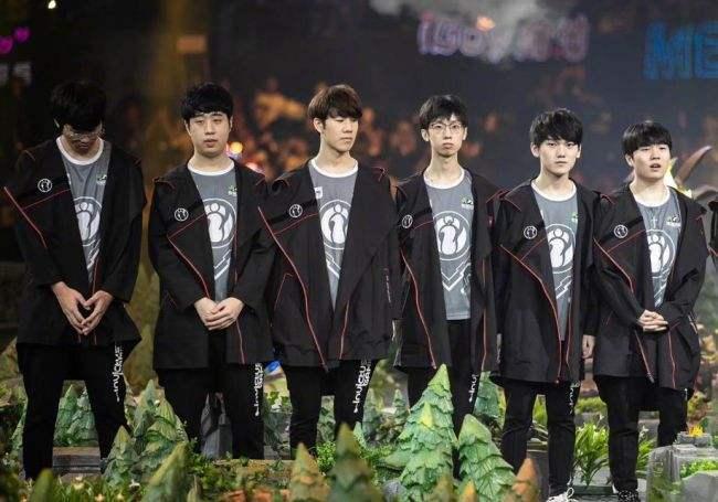 法压力与判 法压力与判